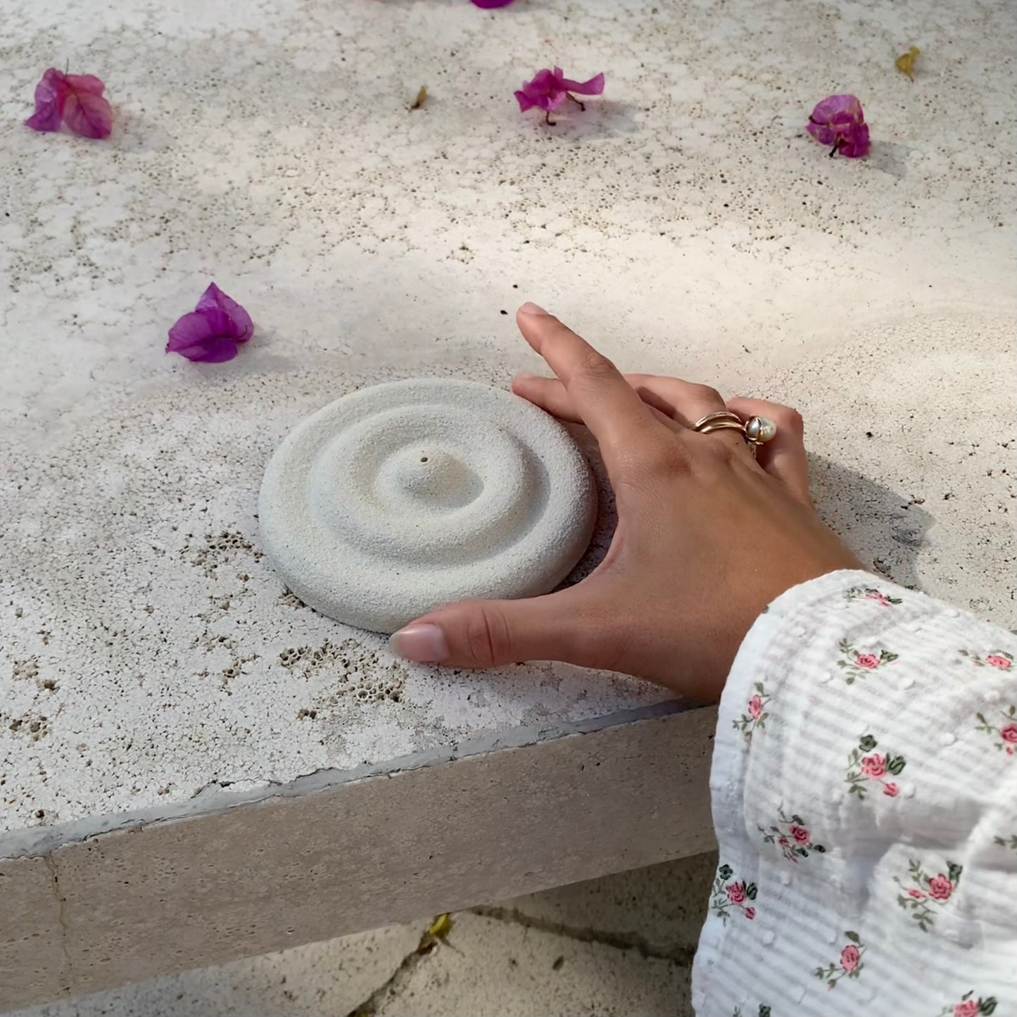 Ripple Incense Holder